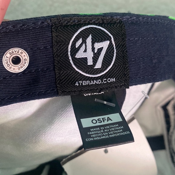 ๐๐โ47 Hat NFL Seattle Seahawks Zubaz Zebra Stripe Cleanup Hat, Adjustable - Picture 4 of 6